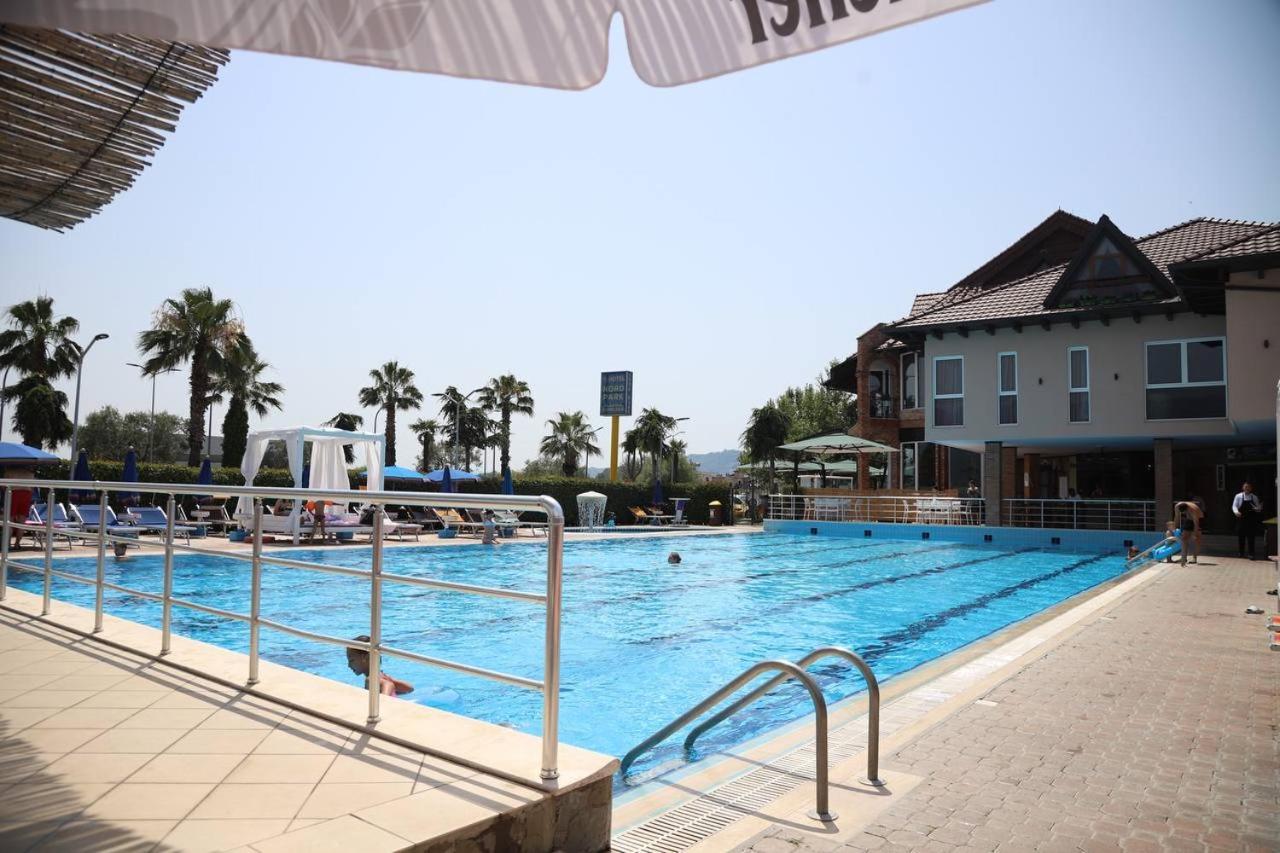 Resort Nord Park Fushe-Kruje Buitenkant foto